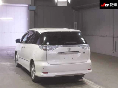 TOYOTA ESTIMA HYBRID