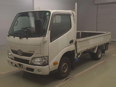 TOYOTA DYNA TRUCK