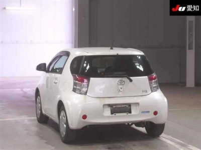 TOYOTA IQ
