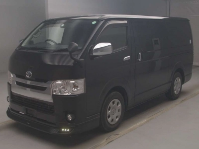 TOYOTA REGIUS VAN