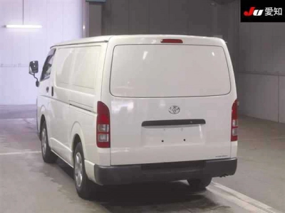 TOYOTA REGIUS VAN