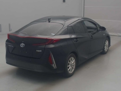 TOYOTA PRIUS PHV