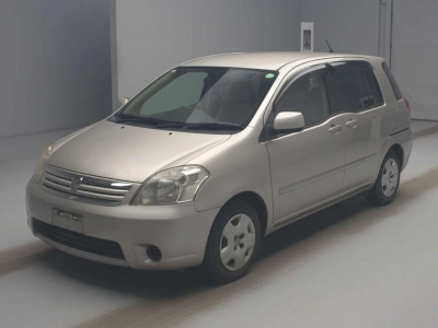 TOYOTA RAUM
