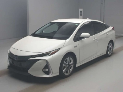 TOYOTA PRIUS PHV