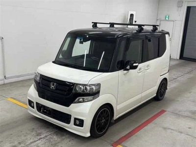 HONDA N BOX CUSTOM