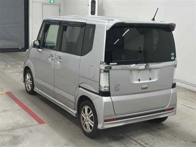 HONDA N BOX CUSTOM