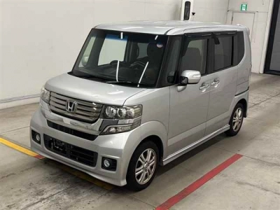 HONDA N BOX CUSTOM
