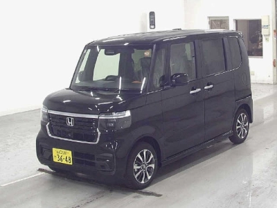 HONDA N BOX CUSTOM