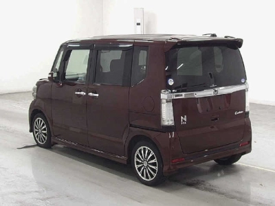 HONDA N BOX CUSTOM