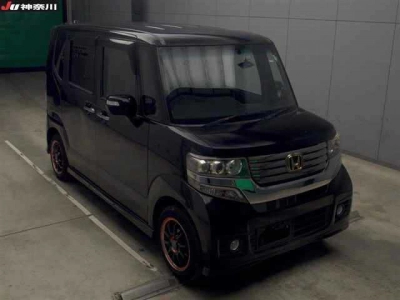 HONDA N BOX CUSTOM