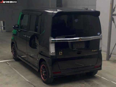 HONDA N BOX CUSTOM