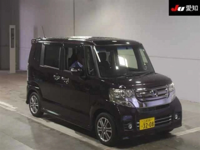 HONDA N BOX CUSTOM