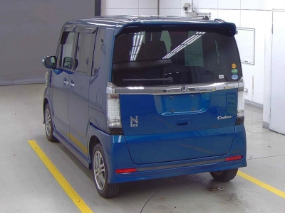 HONDA N BOX CUSTOM