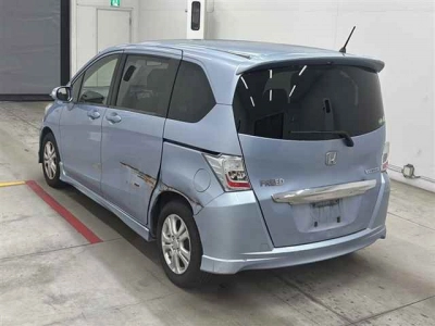 HONDA FREED HYBRID