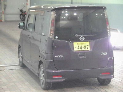 NISSAN ROOX