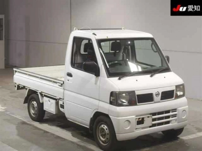 NISSAN CLIPPER TRUCK