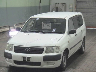 TOYOTA SUCCEED VAN