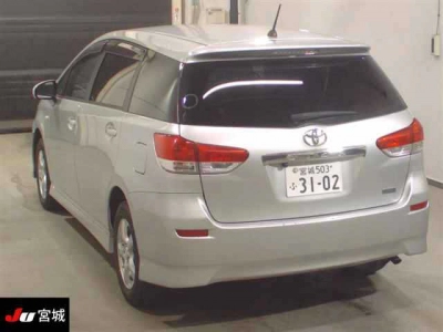 TOYOTA WISH