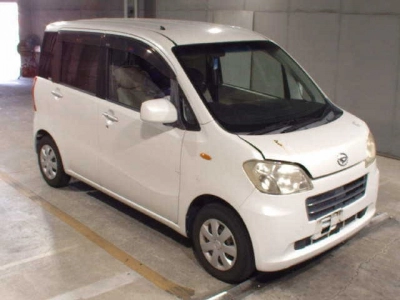 DAIHATSU TANTO EXE
