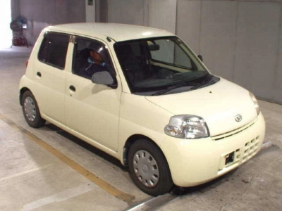 DAIHATSU ESSE