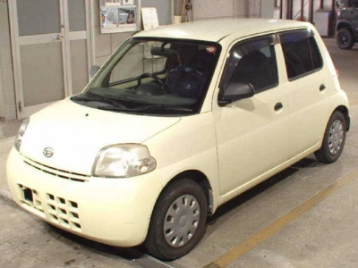 DAIHATSU ESSE