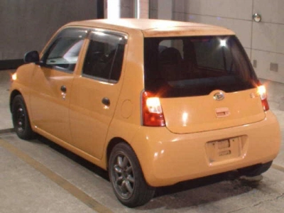 DAIHATSU ESSE