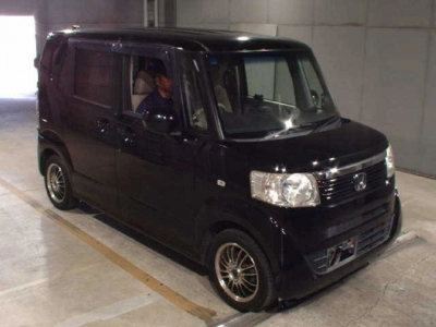 HONDA N BOX +