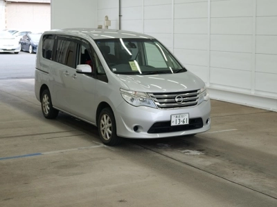 NISSAN SERENA