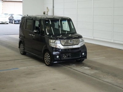 HONDA N BOX CUSTOM