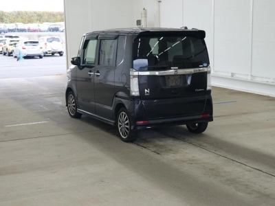 HONDA N BOX CUSTOM