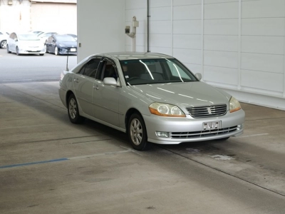 TOYOTA MARK II