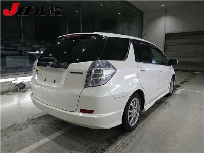 HONDA FIT SHUTTLE