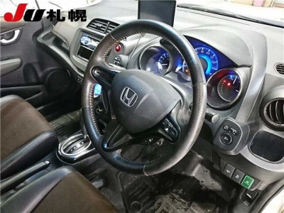 HONDA FIT SHUTTLE