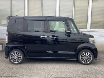 HONDA N BOX CUSTOM