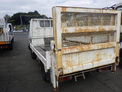 MITSUBISHI FUSO CANTER GUTS