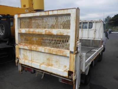 MITSUBISHI FUSO CANTER GUTS