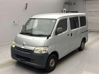 TOYOTA TOWN ACE VAN