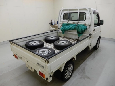 SUZUKI CARRY TRUCK