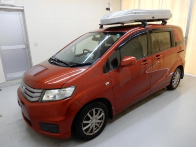 HONDA FREED SPIKE