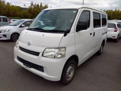 TOYOTA LITE ACE VAN