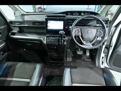 HONDA STEPWGN SPADA