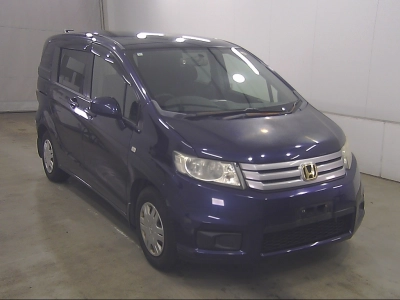 HONDA FREED SPIKE