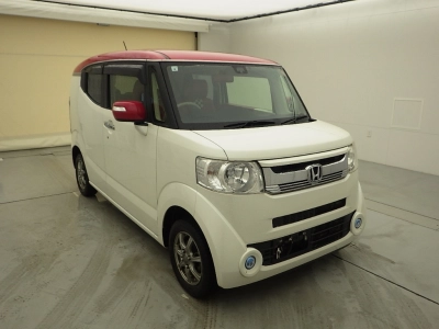 HONDA N-BOX SLASH