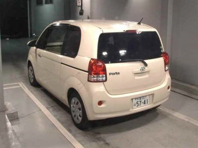 TOYOTA PORTE