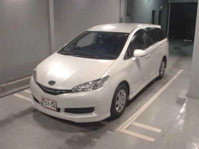 TOYOTA WISH