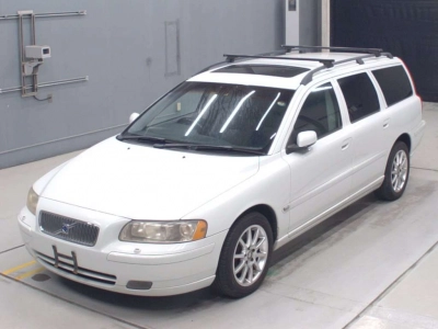 VOLVO V70
