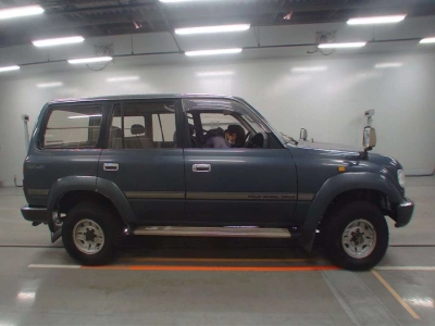 TOYOTA LAND CRUISER 80