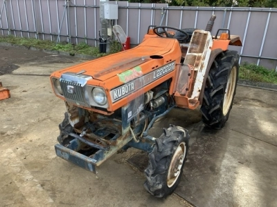 KUBOTA KUBOTA