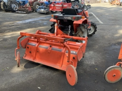 KUBOTA KUBOTA