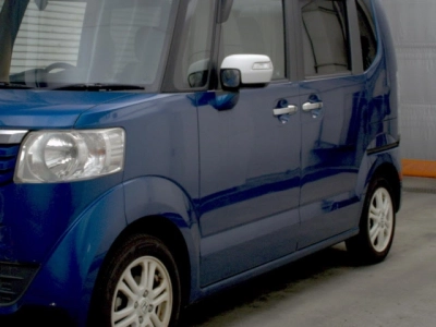 HONDA N BOX +